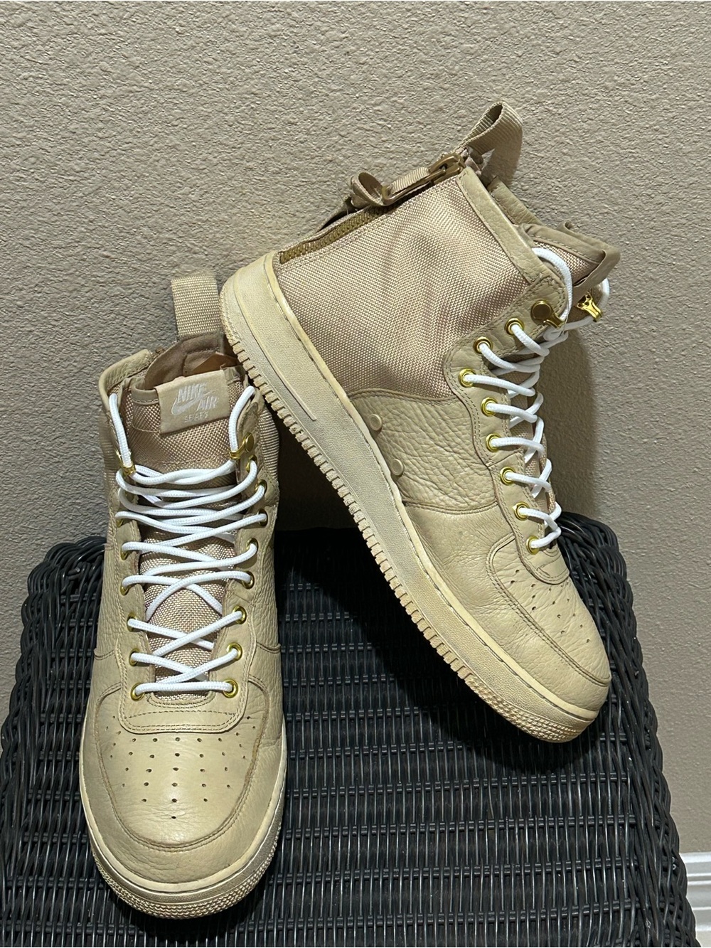 Size 11.5 Nike SF Air Force 1 Mid Mushroom 917753-200